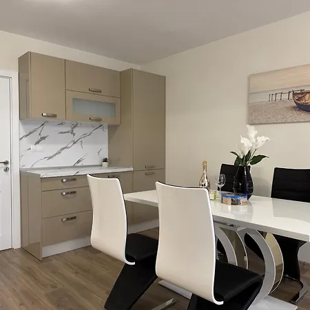 Apartamento Sea View 2 Bedroom - B-29-sarafovo *